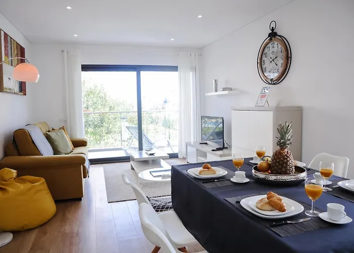 Sunshine By Algest Apartment